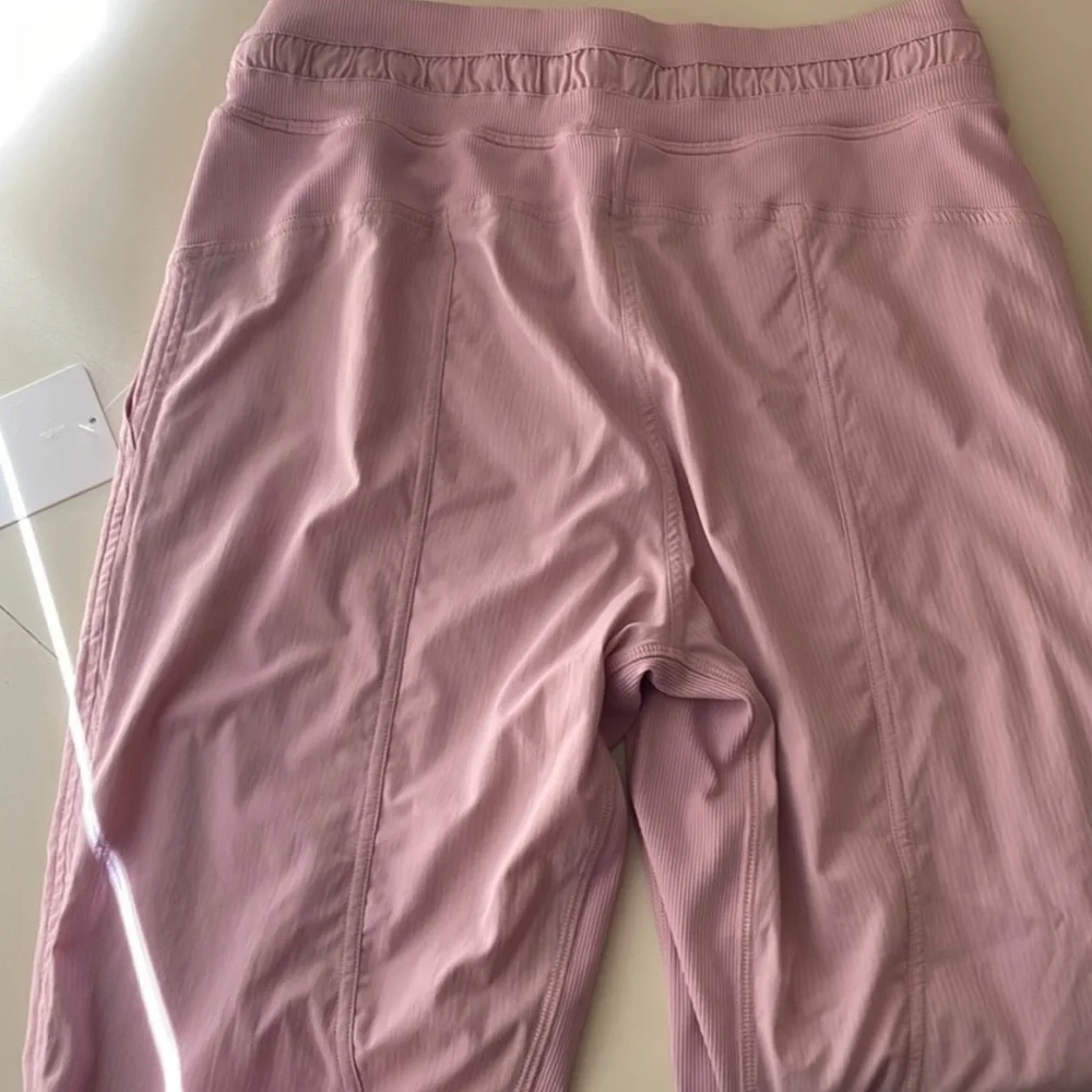 Lululemon Dance Studio Pant Crop Pink Haze Size 6 New - Picture 4 of 6
